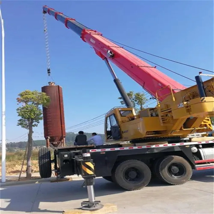 南京鼓楼专业吊车租赁多少钱