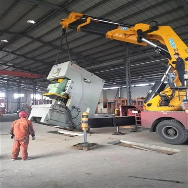 南京鼓楼80吨折臂吊车出租附近电话